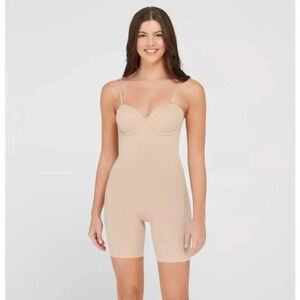 Spanx Flawless Finish Strapless Cupped Midthigh Bodysuit Neutral Size M